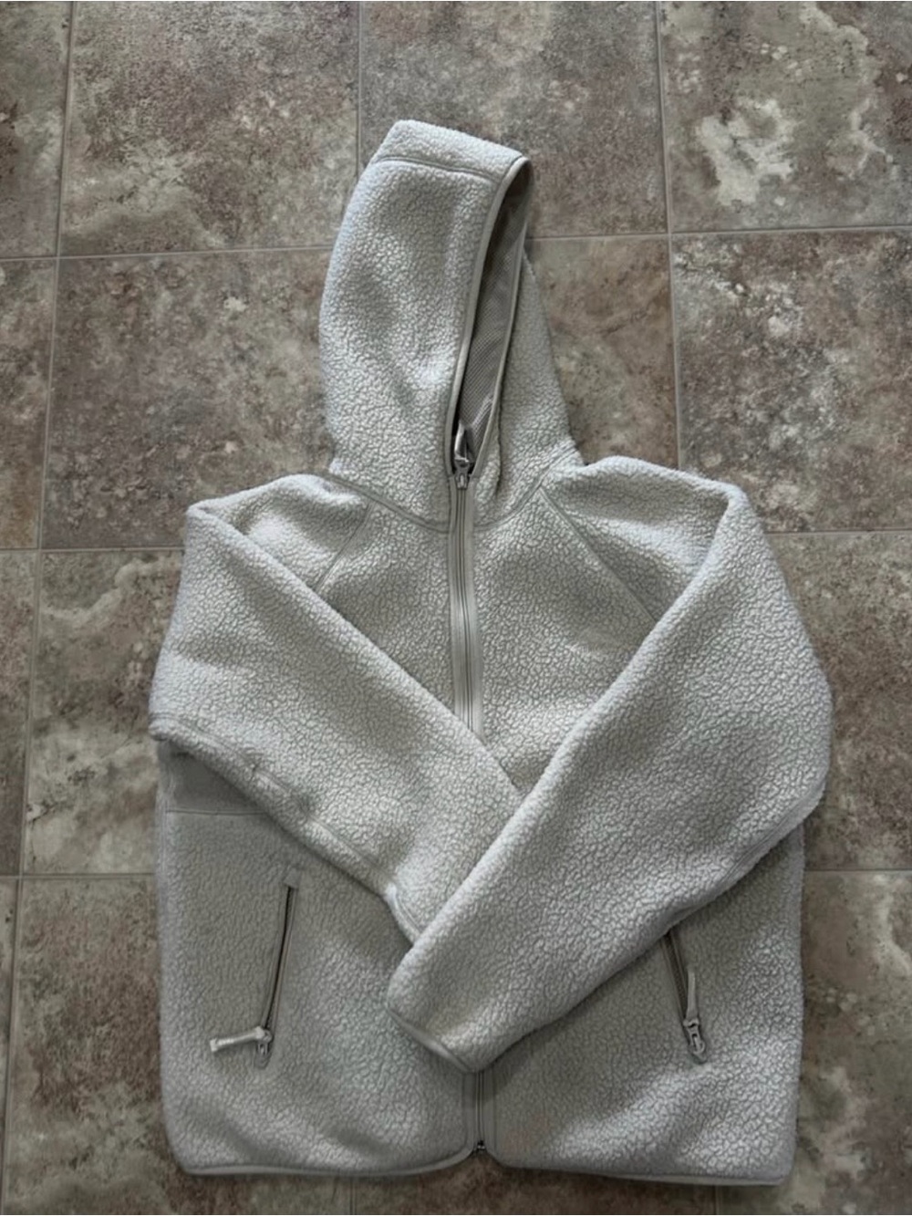 Aritzia TNA White Sherpa Zip Hoodie